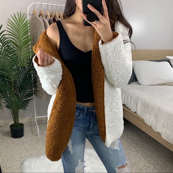 🆕Camel + White Reversible Fluffy Teddy Coat - Picture 7 of 8